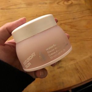 Saturday skin moisturizer